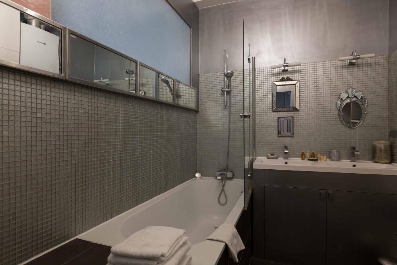 Ferienwohnung Veeve - Artistic Excellence In The Marais Paris Exterior foto